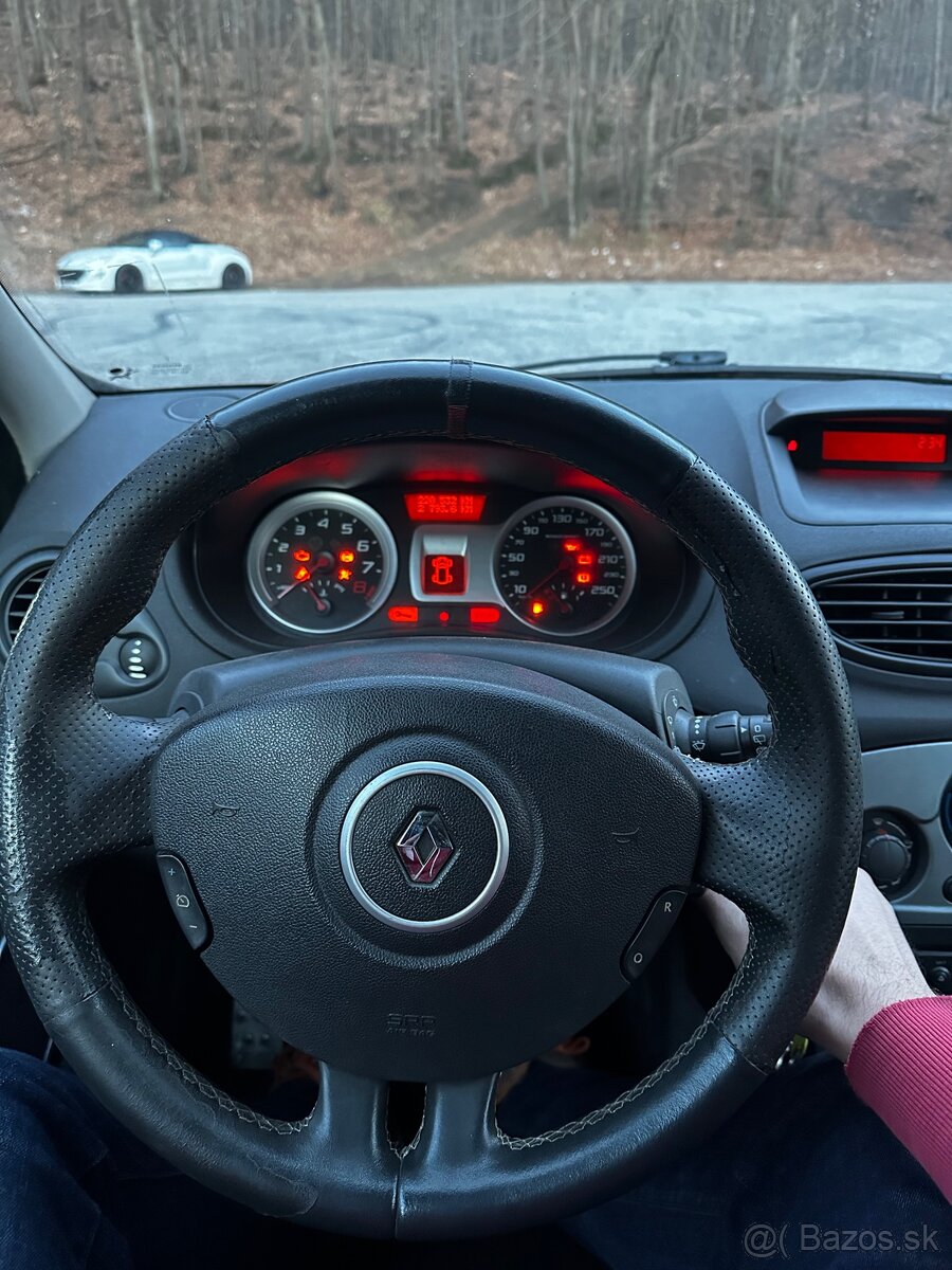 Renault Clio 2.0 197 rs sport - 7