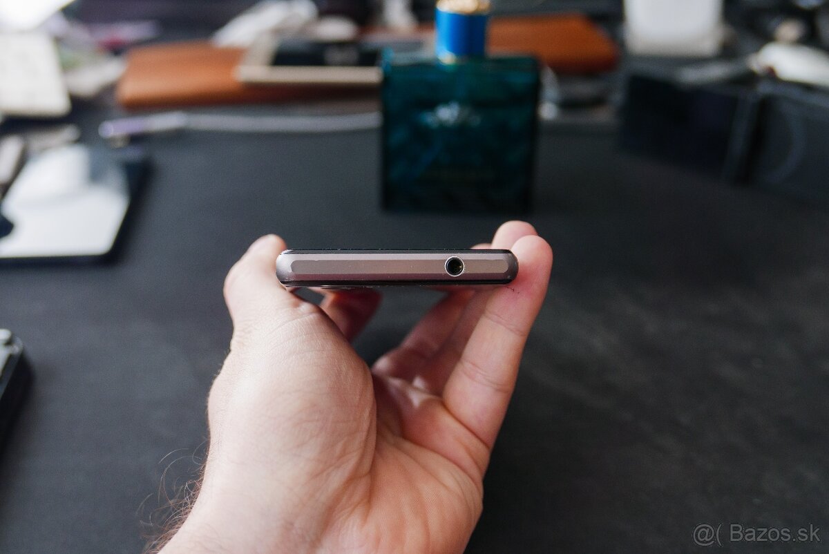 Sony Xperia Z1 Compact čierna - 7