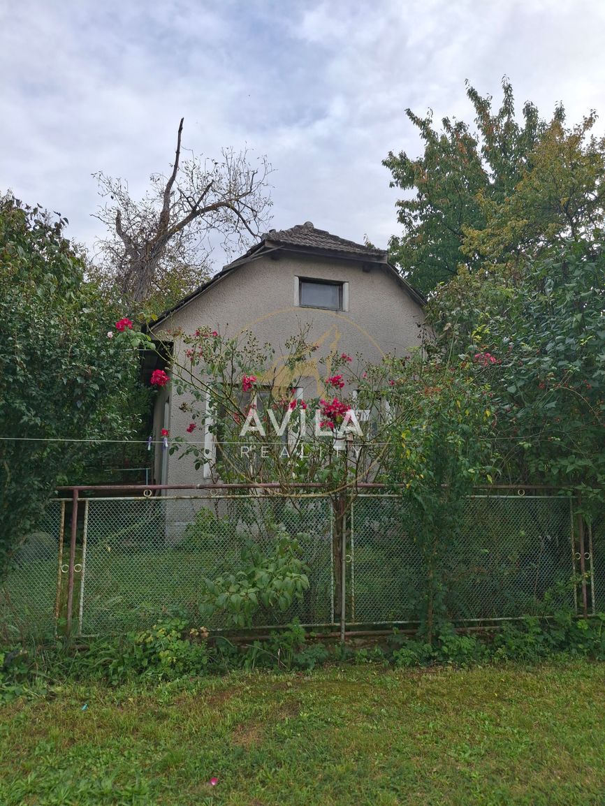 Predaj chalupy s pozemkom 1616m2 v obci Prašník – časť Grnča - 7