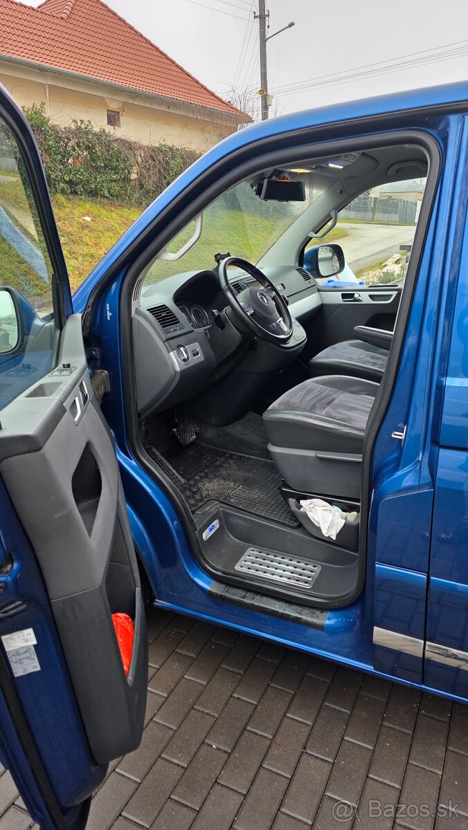 Predám VW Multivan t5.1 r.v. 2014 - 7