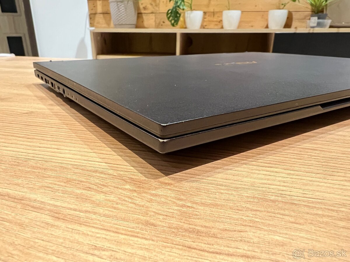 Asus Expertbook B7 Flip - 7