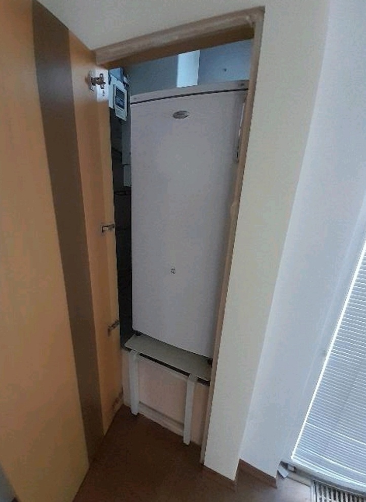 3,5 izbovy byt s 2 loggiami v centre, MOZNA DOHODA - 7