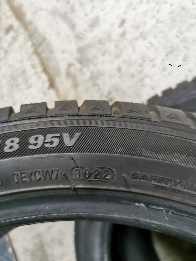 Kumho Winter zimné pneumatiky 225/45 R18 95V 2 ks - 7