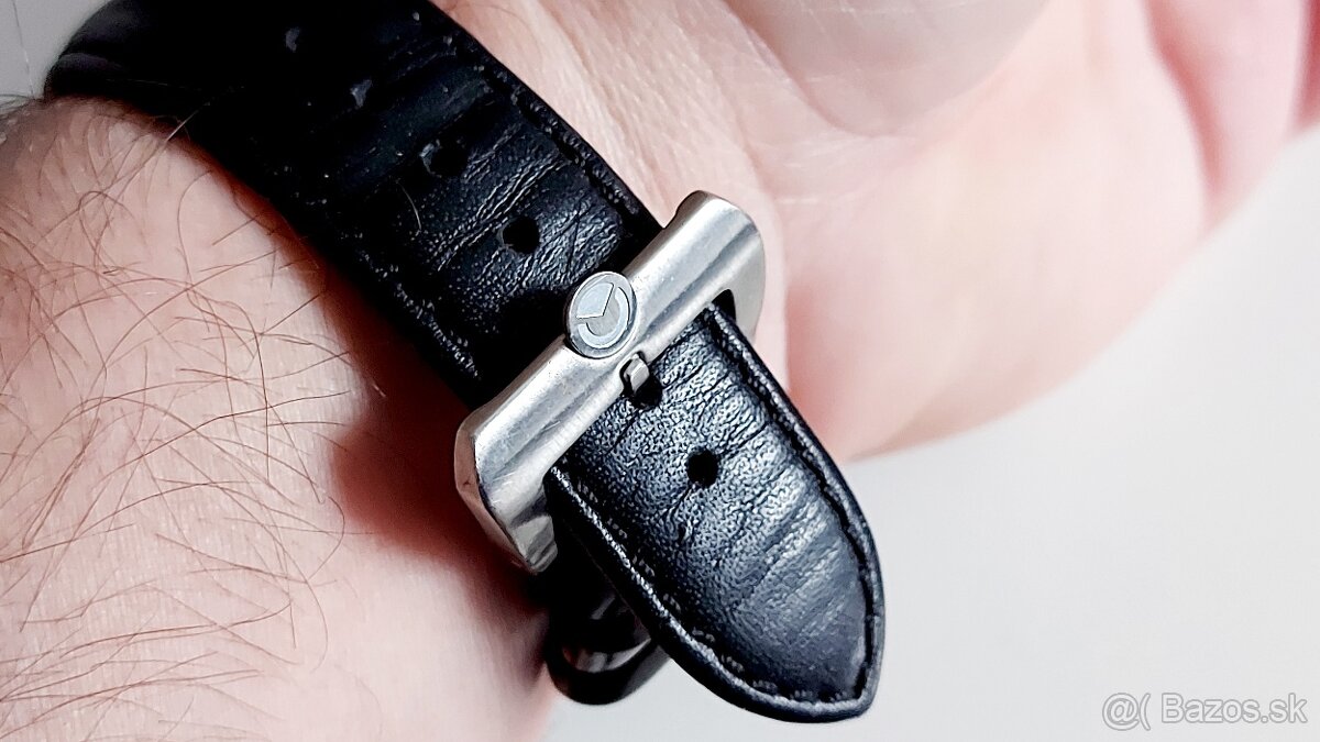 hodinky sector mountain - 7