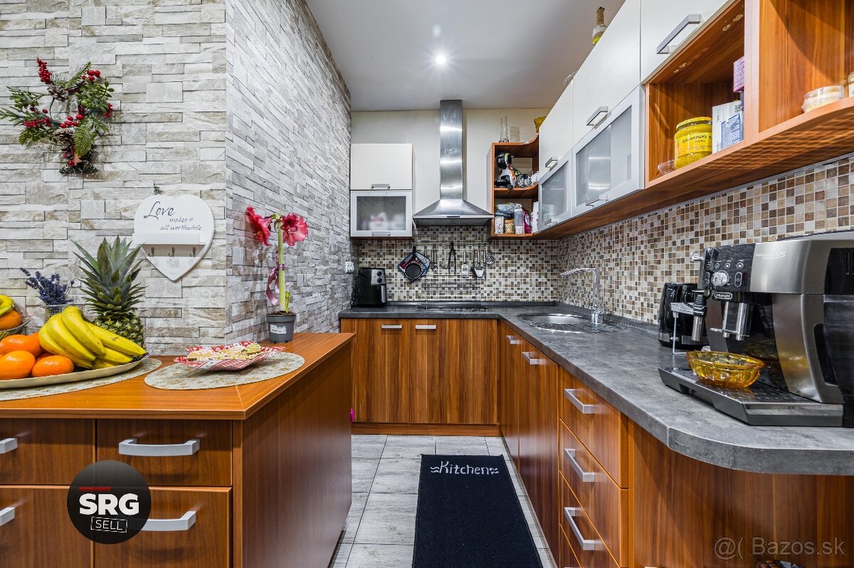 SRG | Útulné rodinné bývanie s jedinečnou atmosférou | JUH - 7