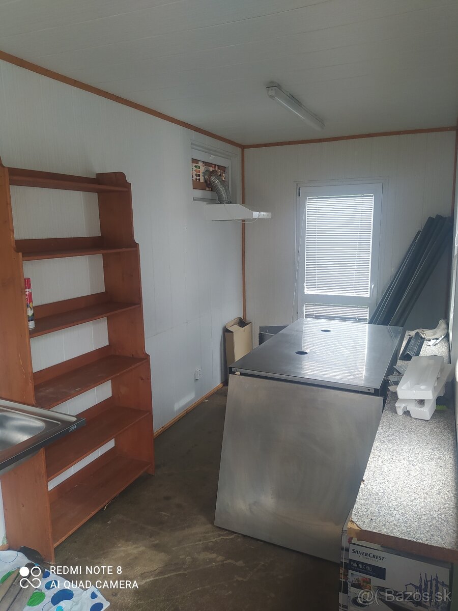 Predajny stanok 6x3m+5x2m - 7