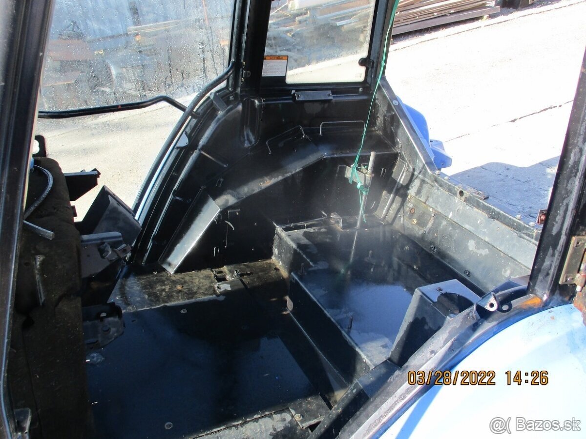Kabina Ford New holland - 7
