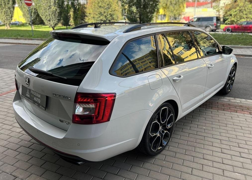 Škoda Octavia, 2.0TSi RS ČR - 7