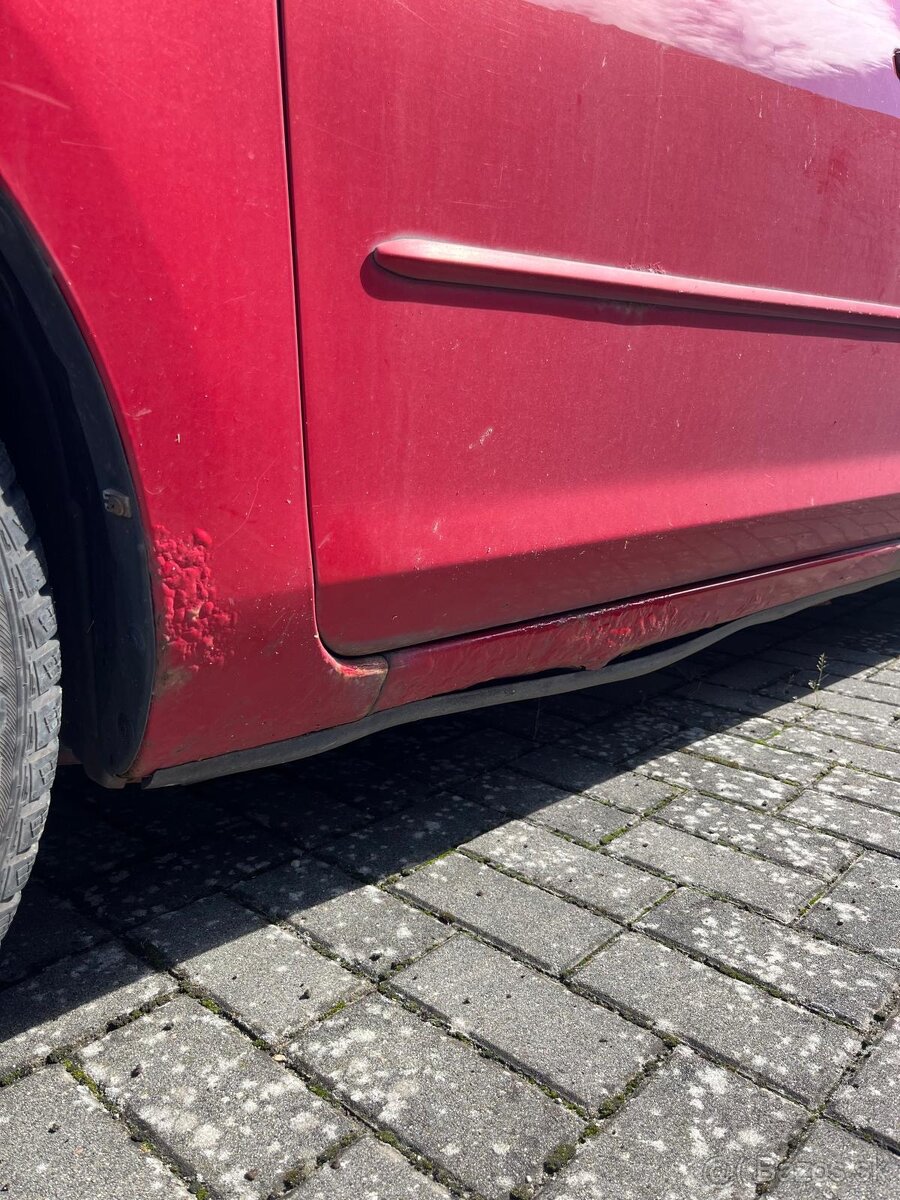 Predám Mazda 3 hatchback 1.6 - 7