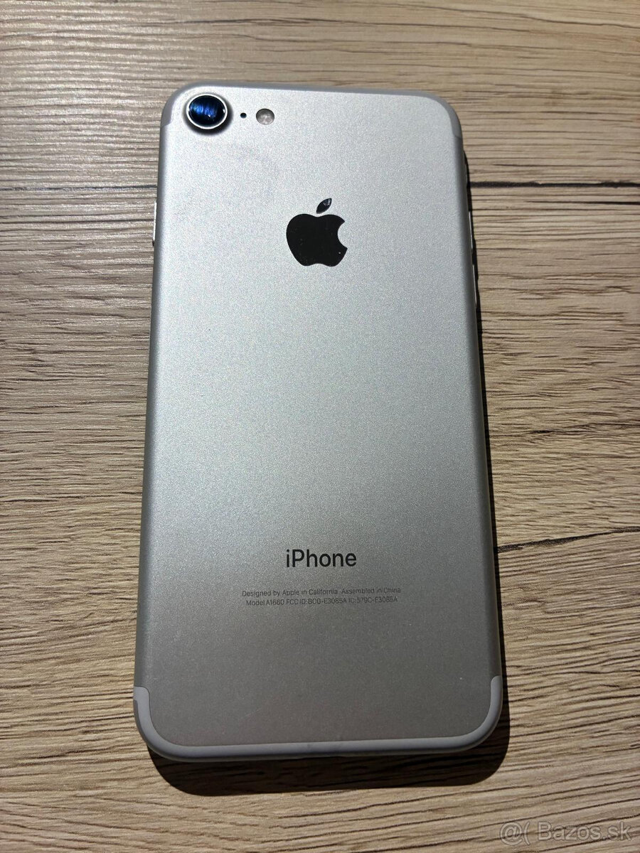 Predám iphone 7 - 7
