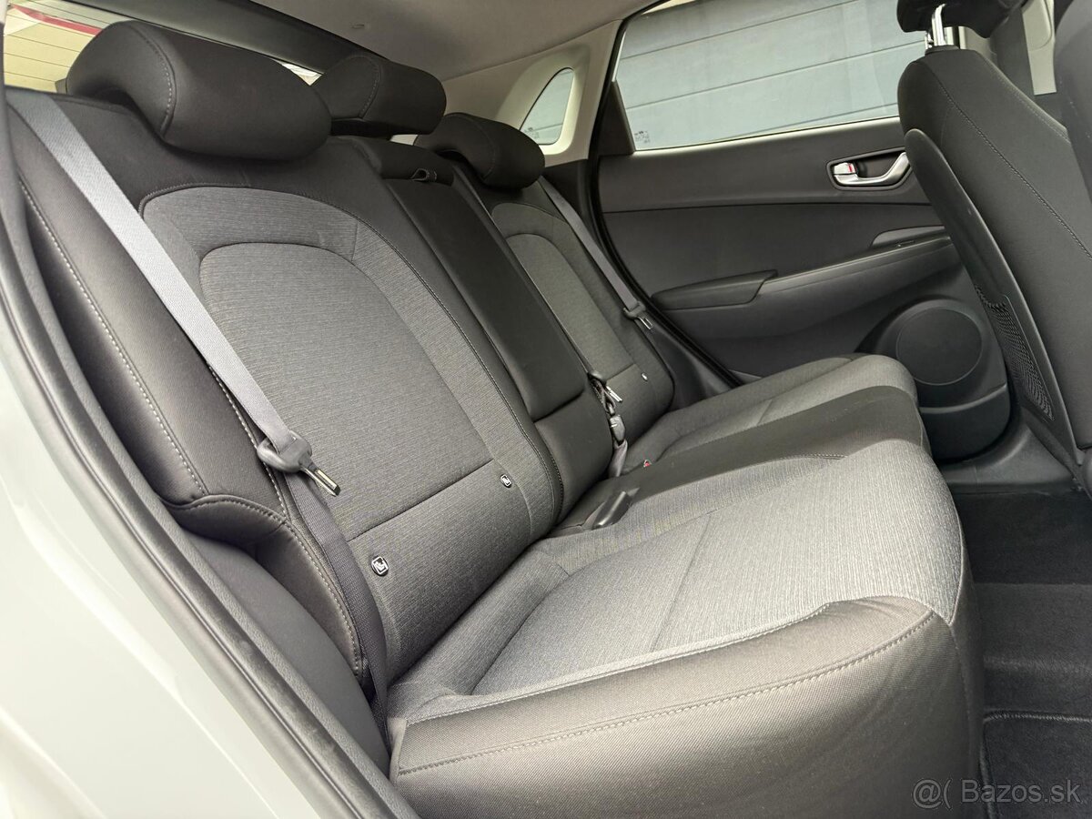 Hyundai Kona Electric - 7