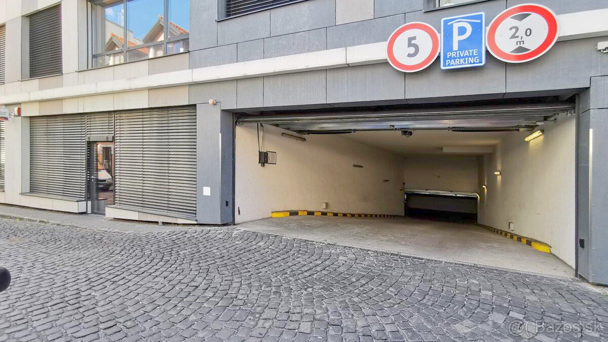 Garážové státie Bratislava I - Staré mesto, ul. Jozefská - 7