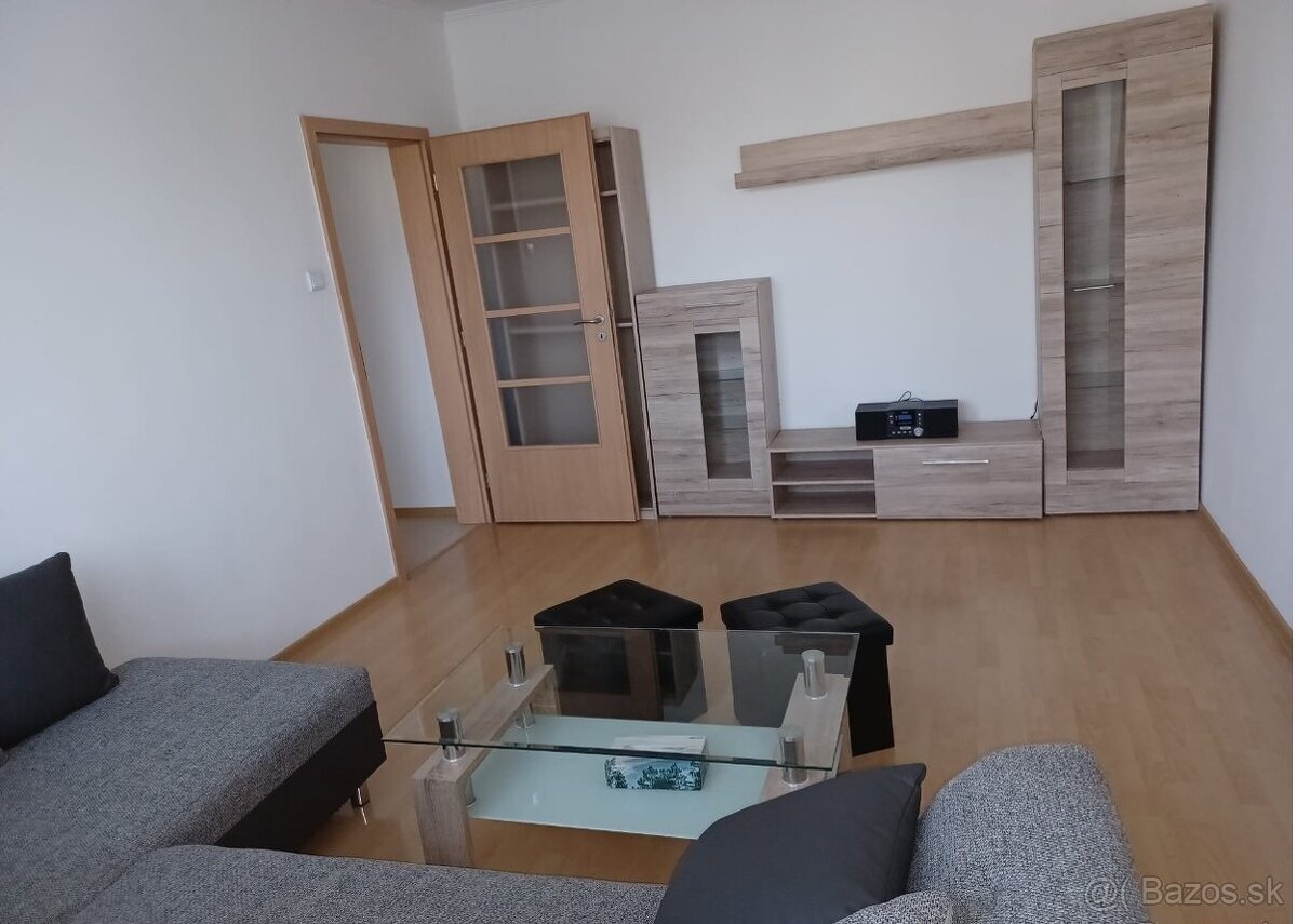 2 izb. Estónska, zariadený, 1p., parkovanie bezproblémové - 7