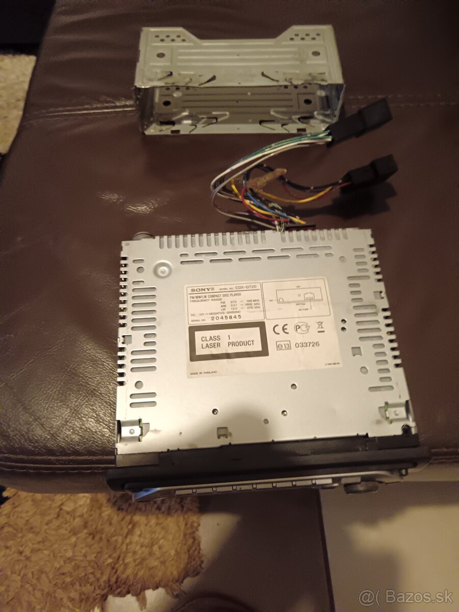 Predám autorádio SONY CDX-GT20 - 7