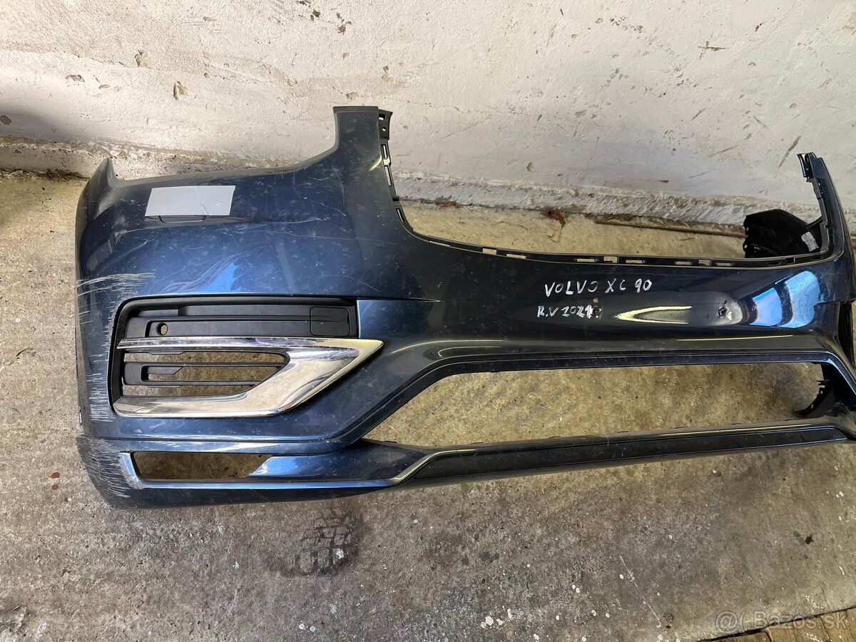 Volvo XC90 2021 predný nárazník - 7