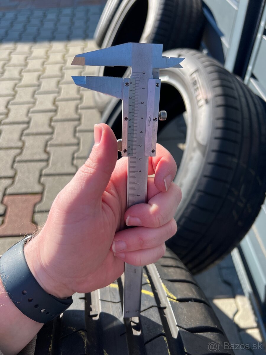 Predam pneu PIRELLI P Zero 245/45 R18 100Y - 7