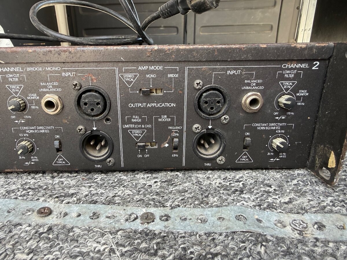 Predám zosilovač mackoe FR M1400 - 7