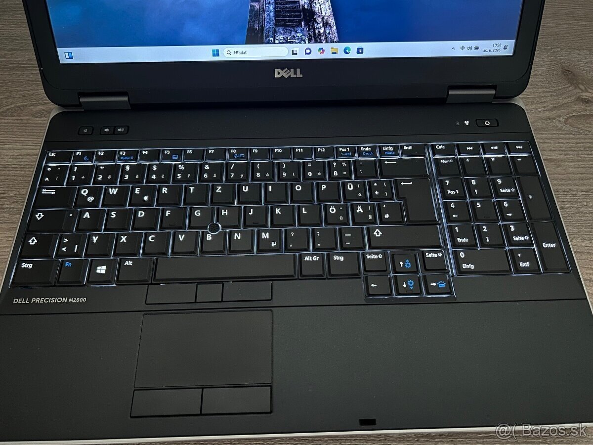 Dell Precision m2800 s Fhd,i7,16gb ram,SSD,AMD Firepro - 7