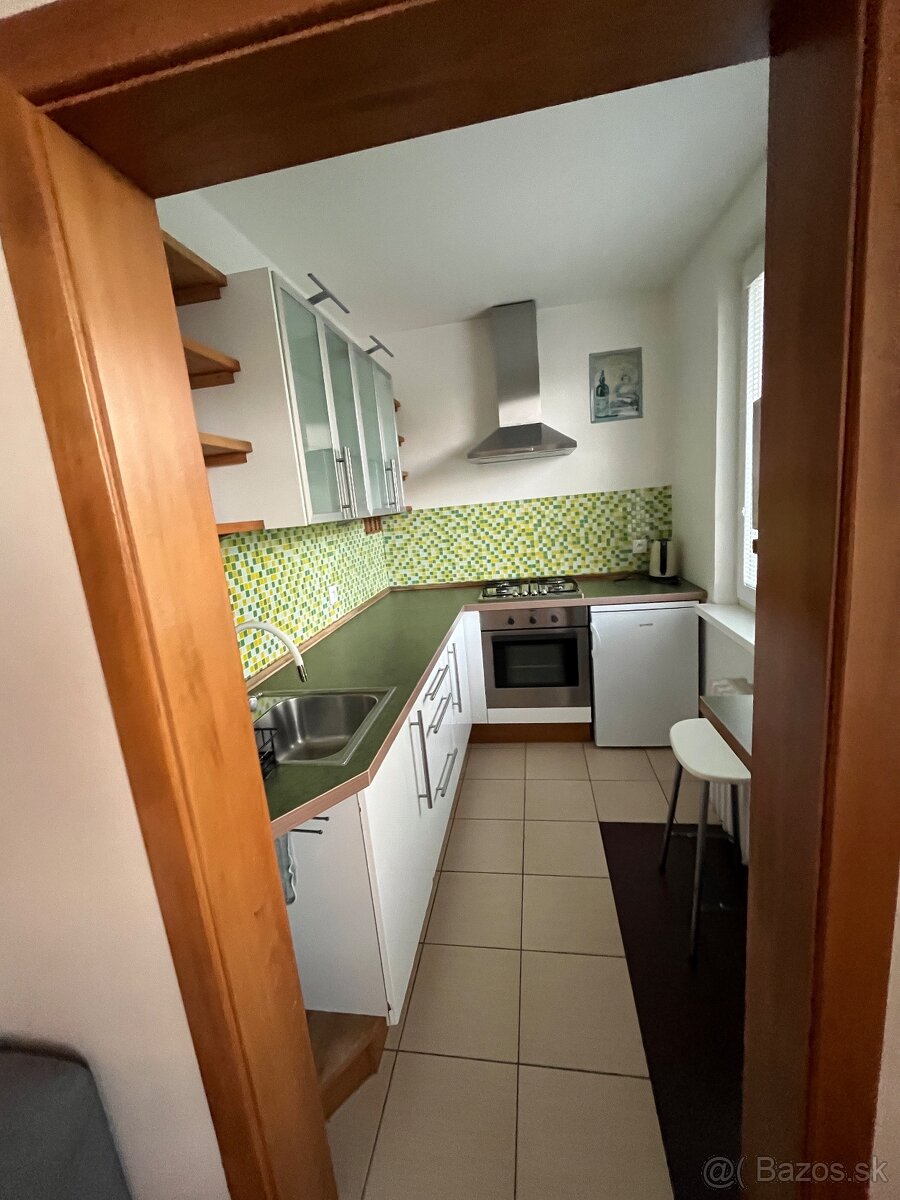 Menší 3 izb byt Valachovej v Dubravke – foto 7