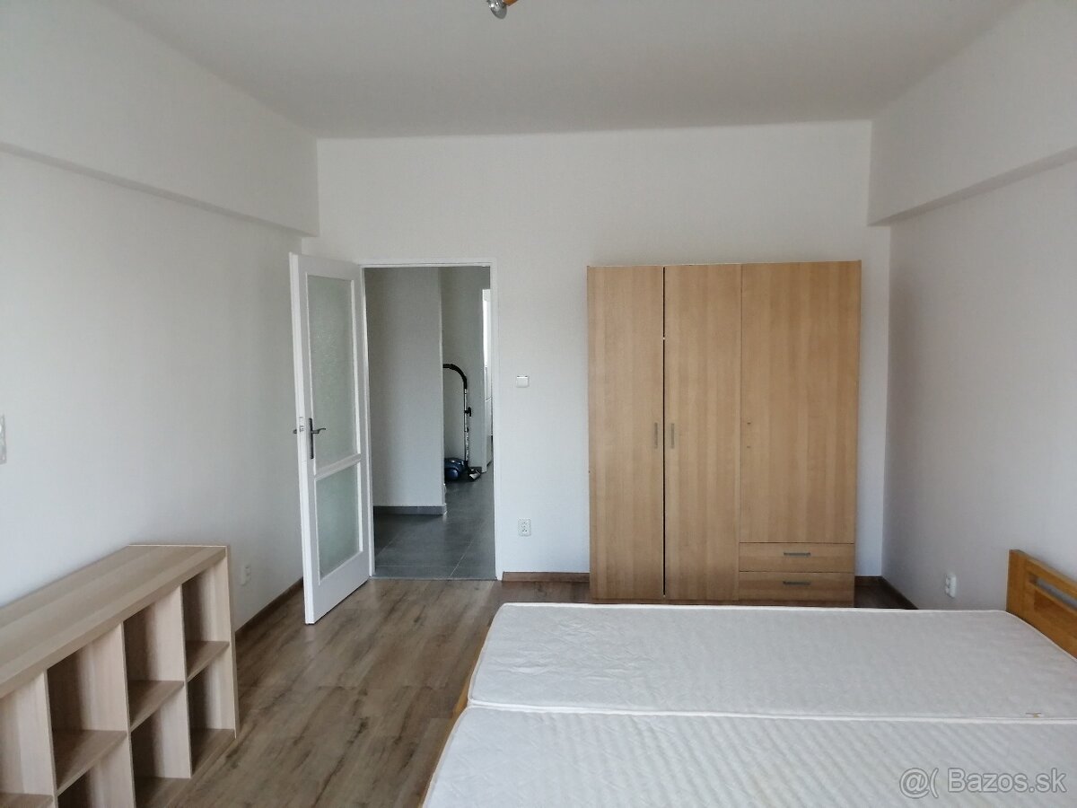 PRENÁJOM 3-izb. byt, Záhradnícka, Staré mesto, bez provízie – foto 11