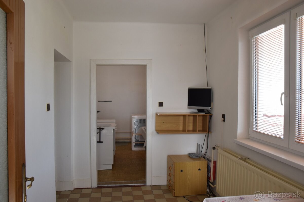 Rodinný dom u nás na Záhorí - 7