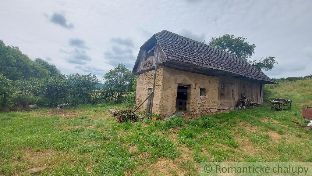 Chalupa na 4 ha pozemku, vhodná na hospodárenie, okr. Myja - 7