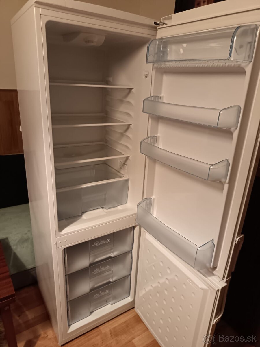 Darujem za fľašu vína BEKO CSA 29032 - 7