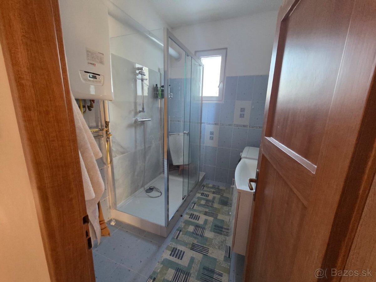 PREDAJ-3izbový byt v centre mesta-MICHALOVCE - 7