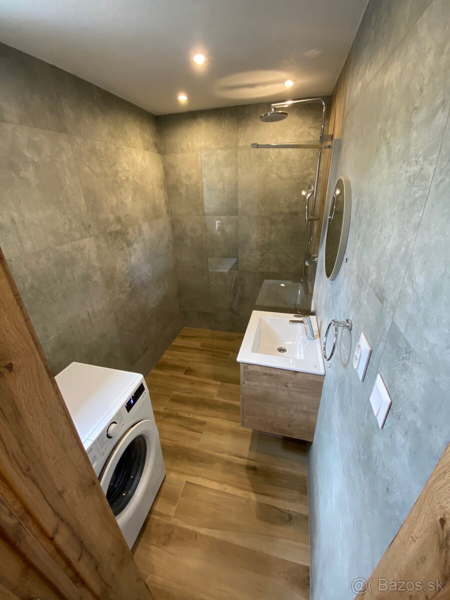 Kúpeľne, bytové jadrá - 7