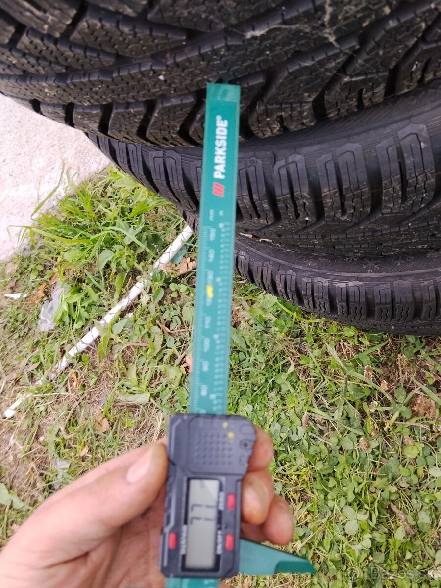 Zimne 215/60 R17, 96H, Semperit Master grip2, 4ks - 7