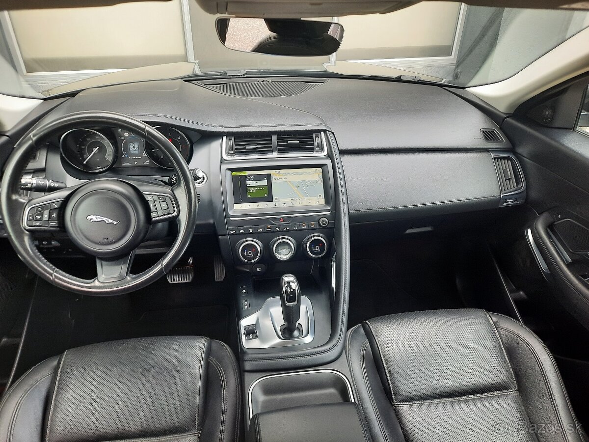 Jaguar E-Pace S AWD 2.0 D 110kW / 150 PS AT/9 4x4 - 7