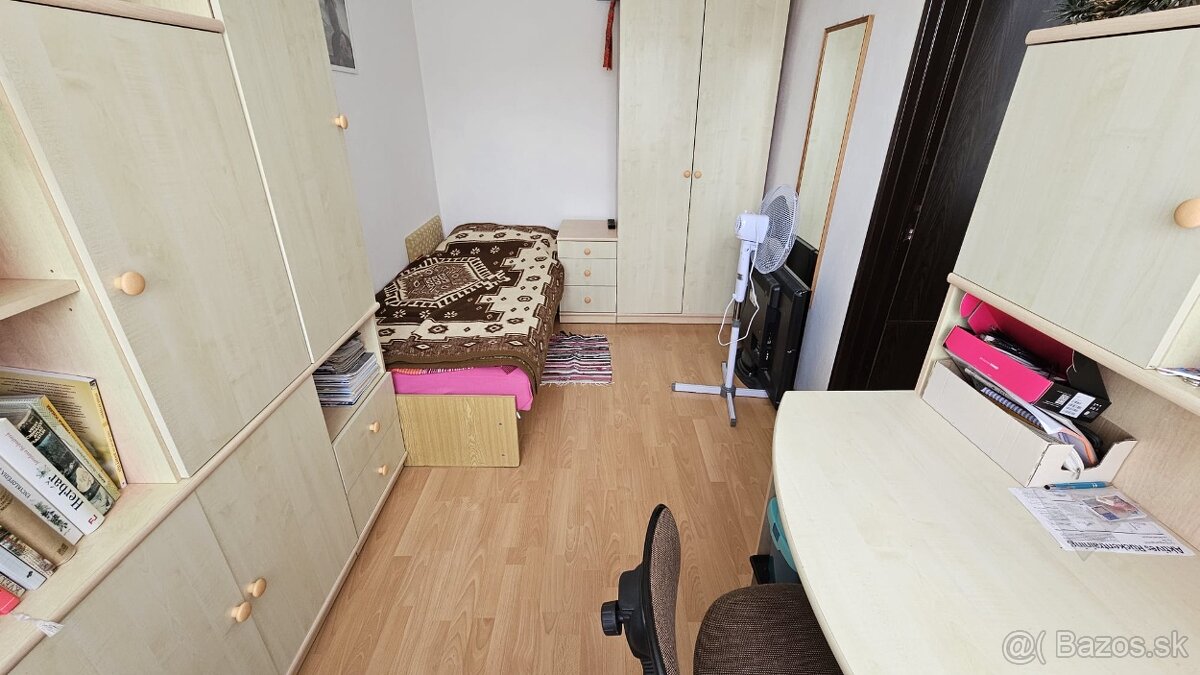 KOMFORTNÝ 4-IZBOVÝ BYT S BALKÓNOM V MESTE SVIDNÍK - 7