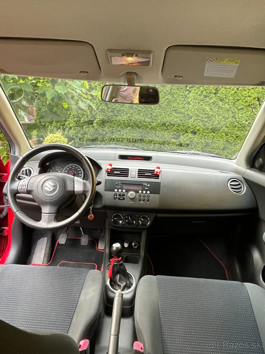 Predám Suzuki Swift - 7