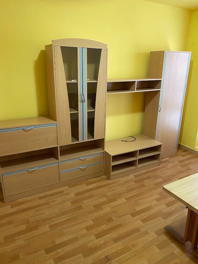 Prenajmem 1-izb. zar. a prerobený byt na sídlisku Stred v PB - 7