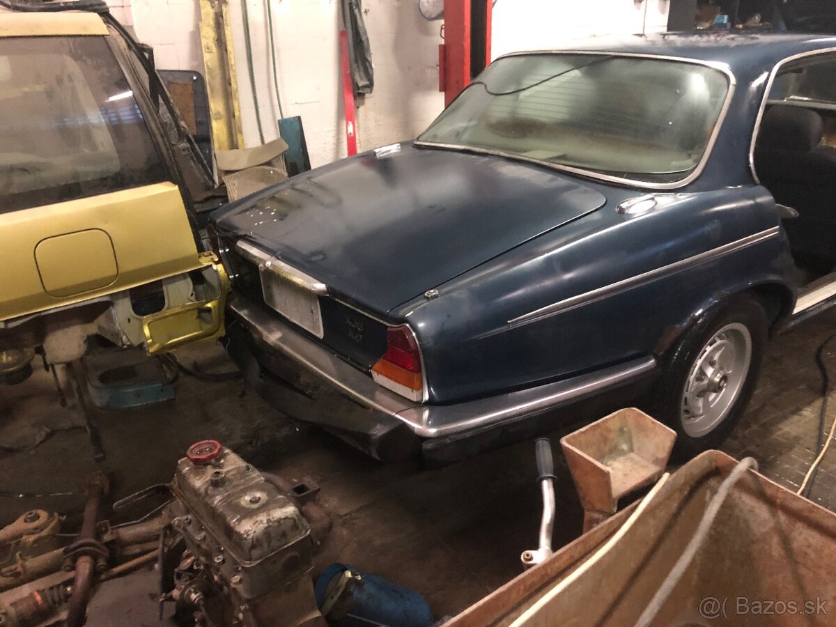 Jaguar XJ6 - 7