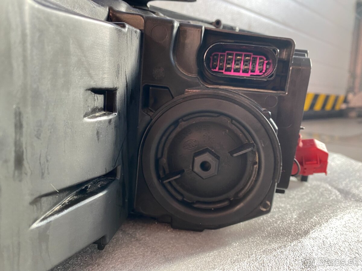 Audi A8 D4 - Lavé predné svetlo Matrix, OE 4H0941783 - 7