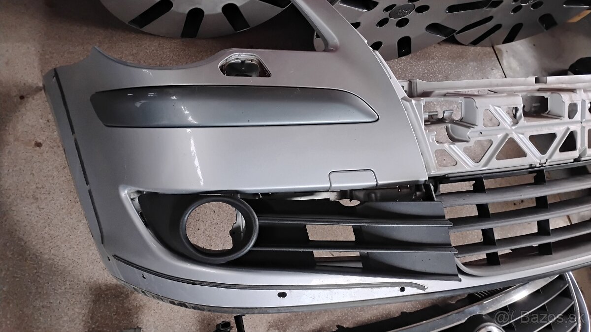 Predny naraznik touran cross - 7