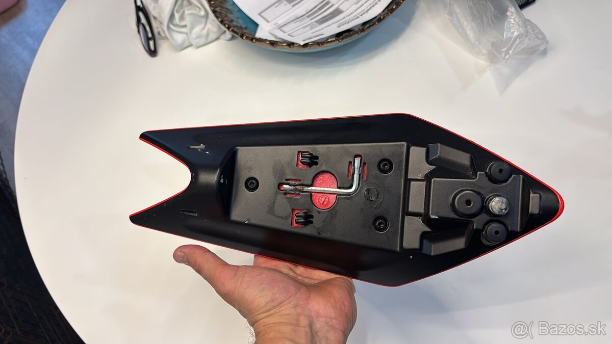 Aprilia RSV4 2023 jednotlive diely - 7