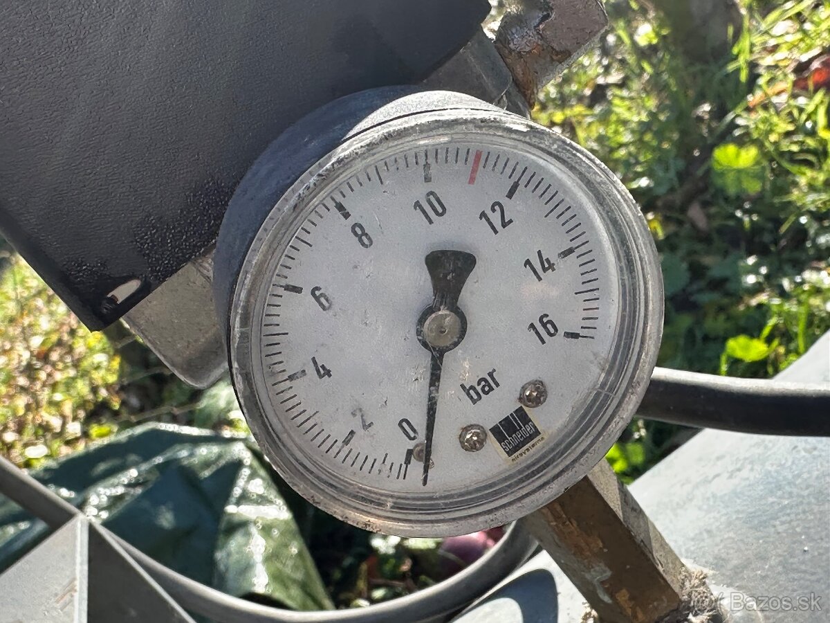 Predám/vymenim kompresor Schneider 90l v nálezovom stave - 7