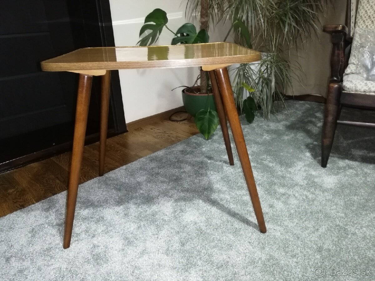 Retro stolík - 7