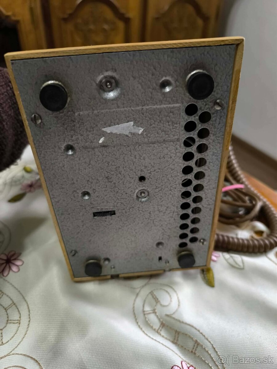 Starý drevený telefón - Tesla - 7