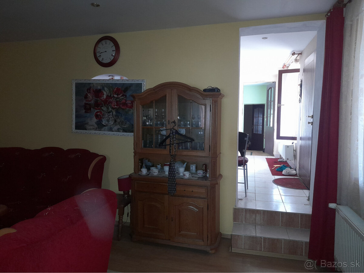 Znížená cena :: Predaj rodinného domu s veľkým pozemkom – ko - 7