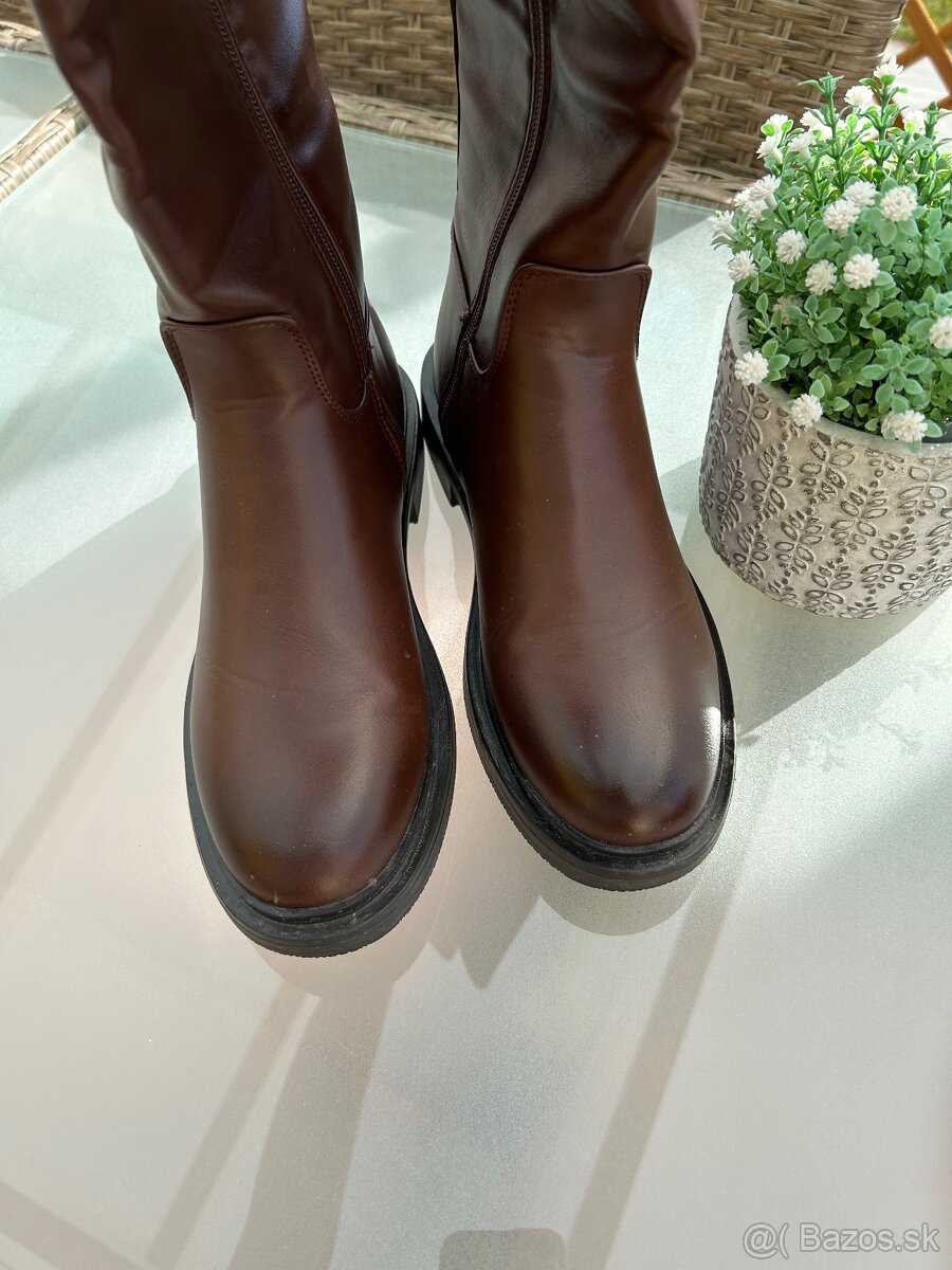 Predám hnedé čižmy - 7