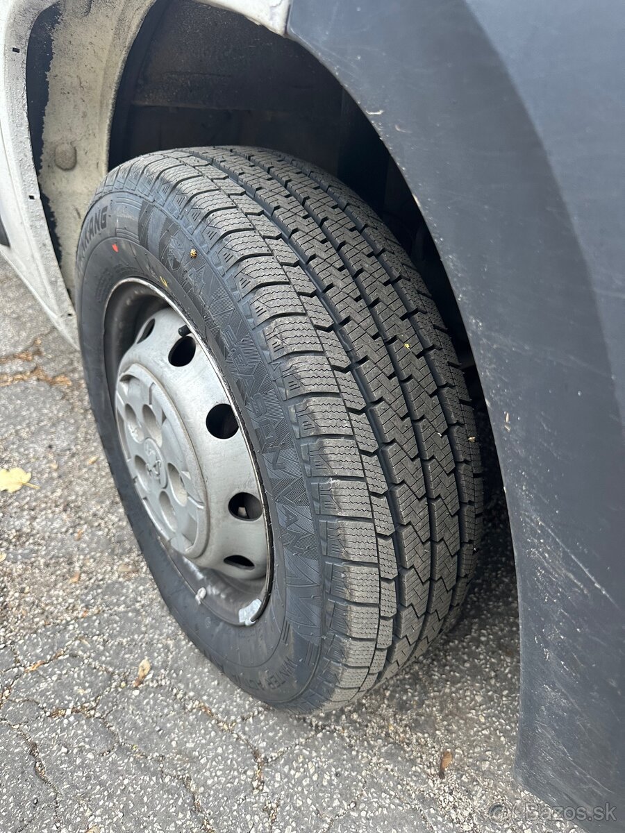 Dlhodobý prenájom pracovnej dodávky – 175 €/týždeň 2.3 D - 7