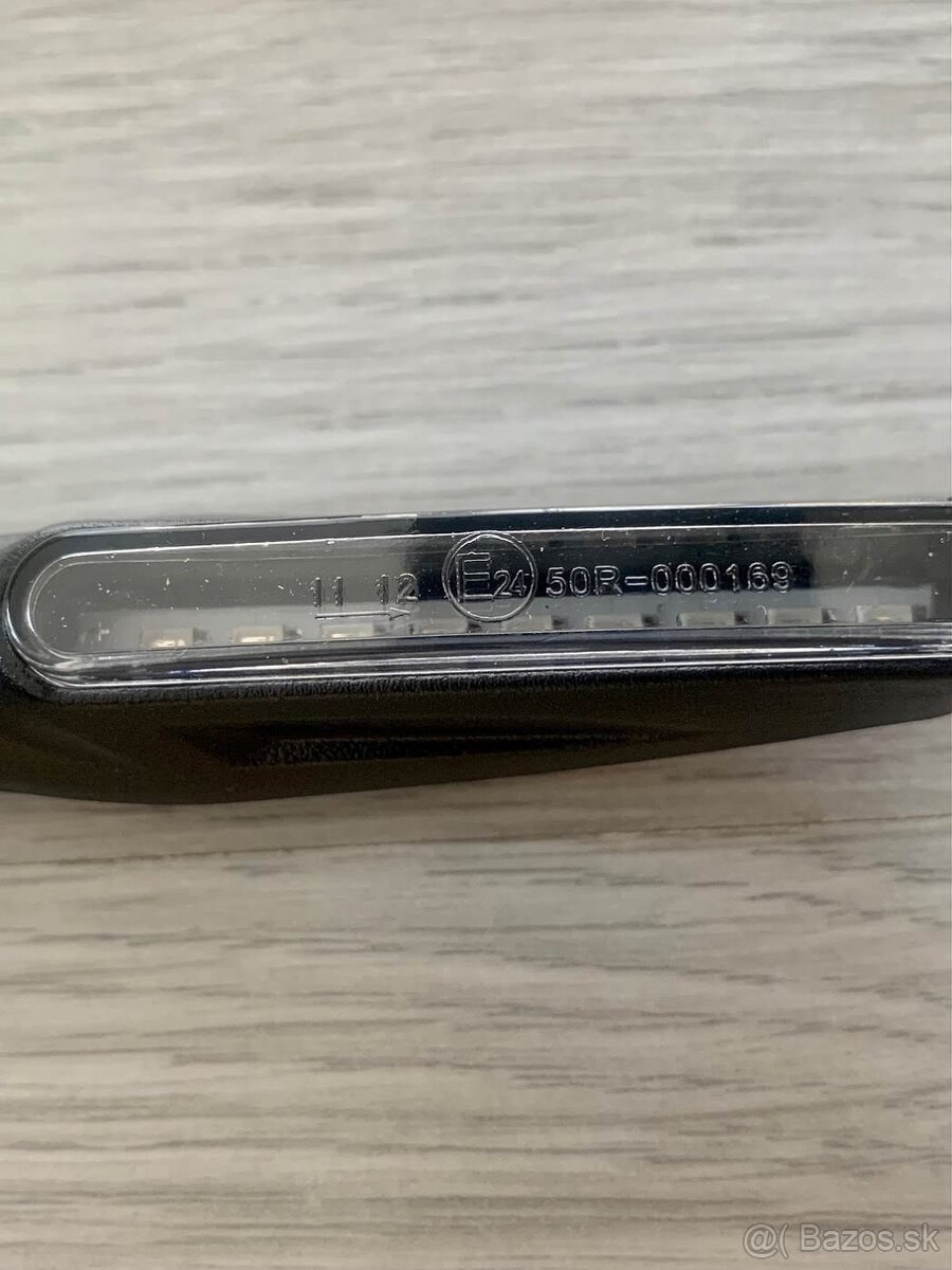 Držiak ŠPZ so smerovkami - 7