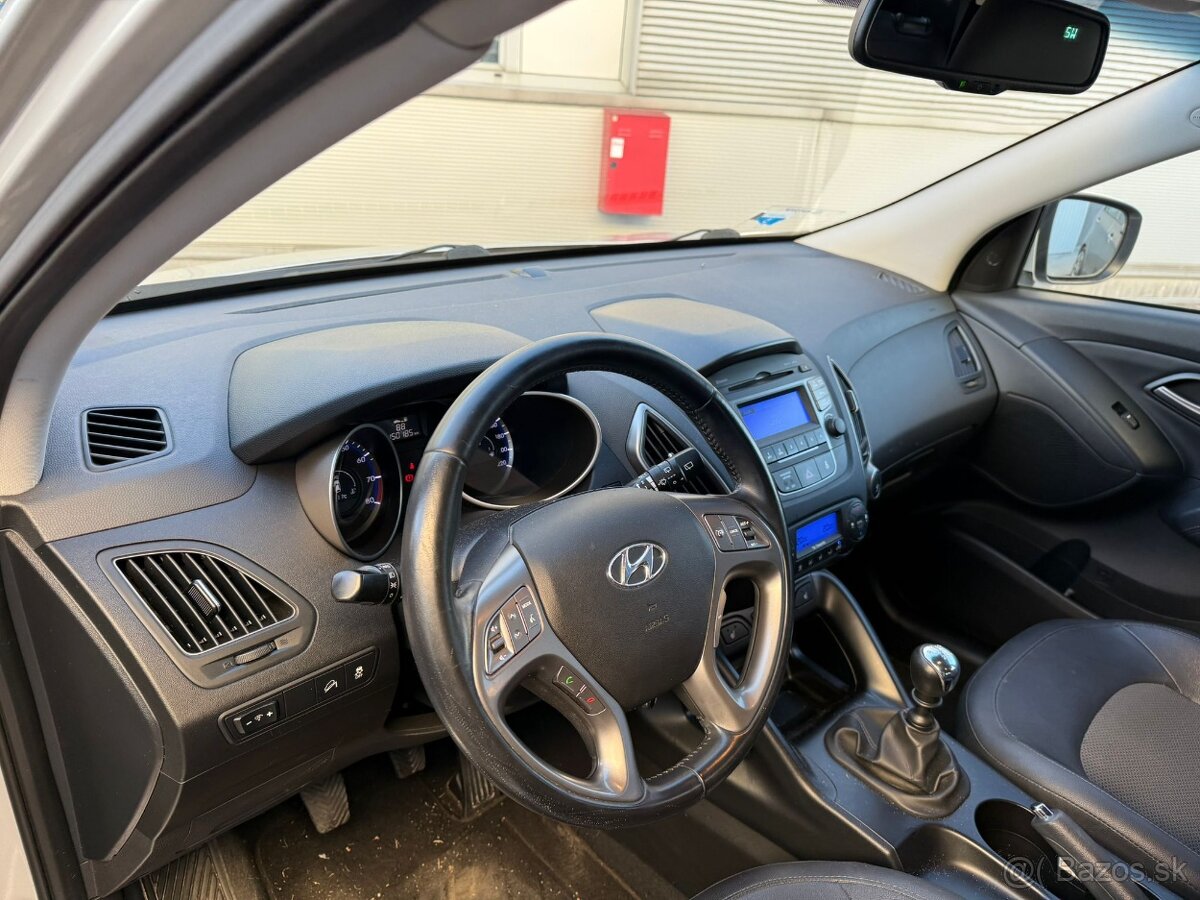 Hyundai ix 35 - Tucson 1,6 gdi benzín 1. majiteľ rok 2013 - 7