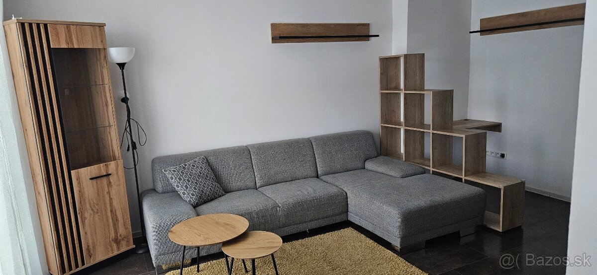 Exluzívne na prenajom 2-izbovy byt - 7