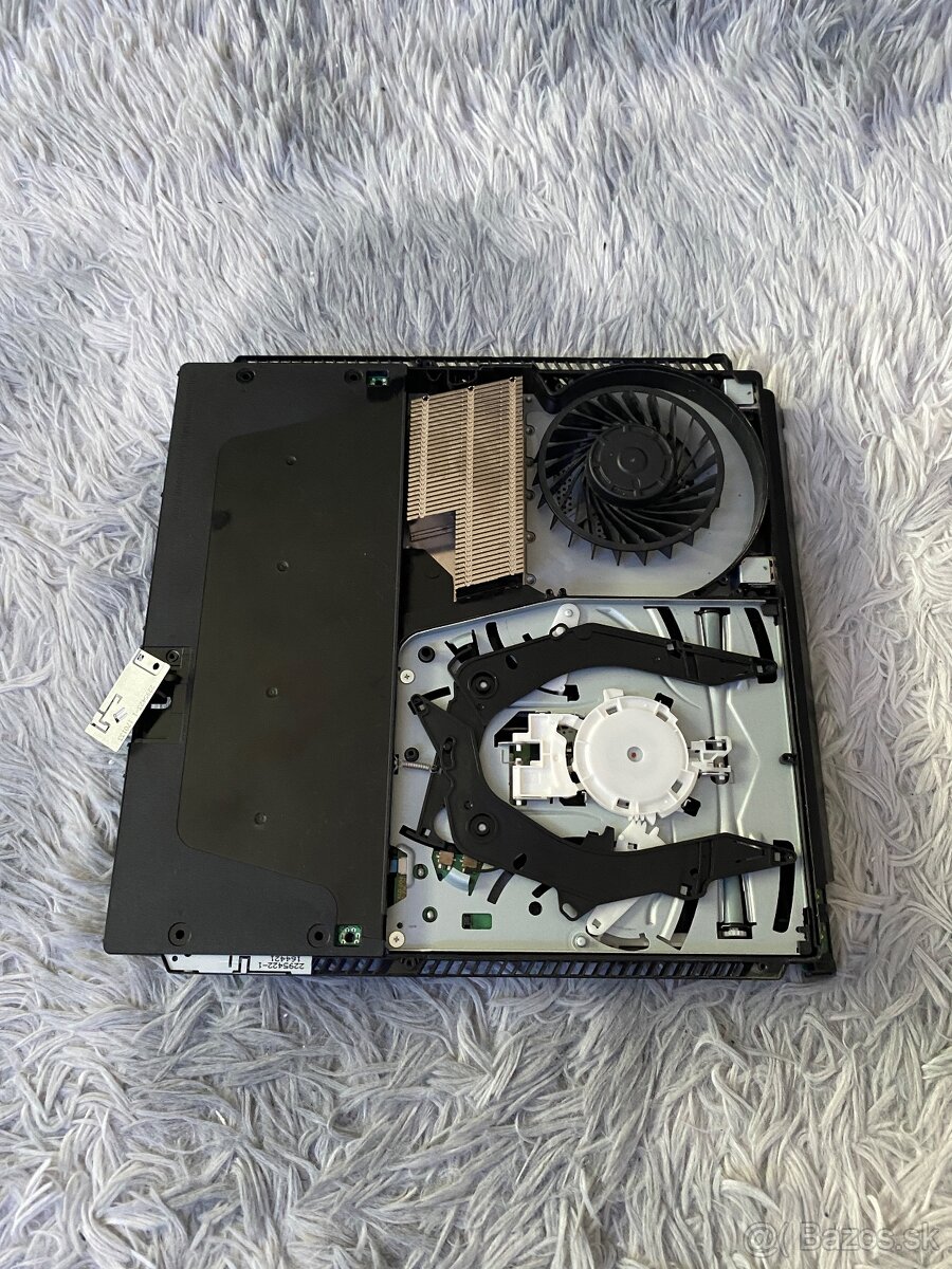 Playstation 4 slim - 7