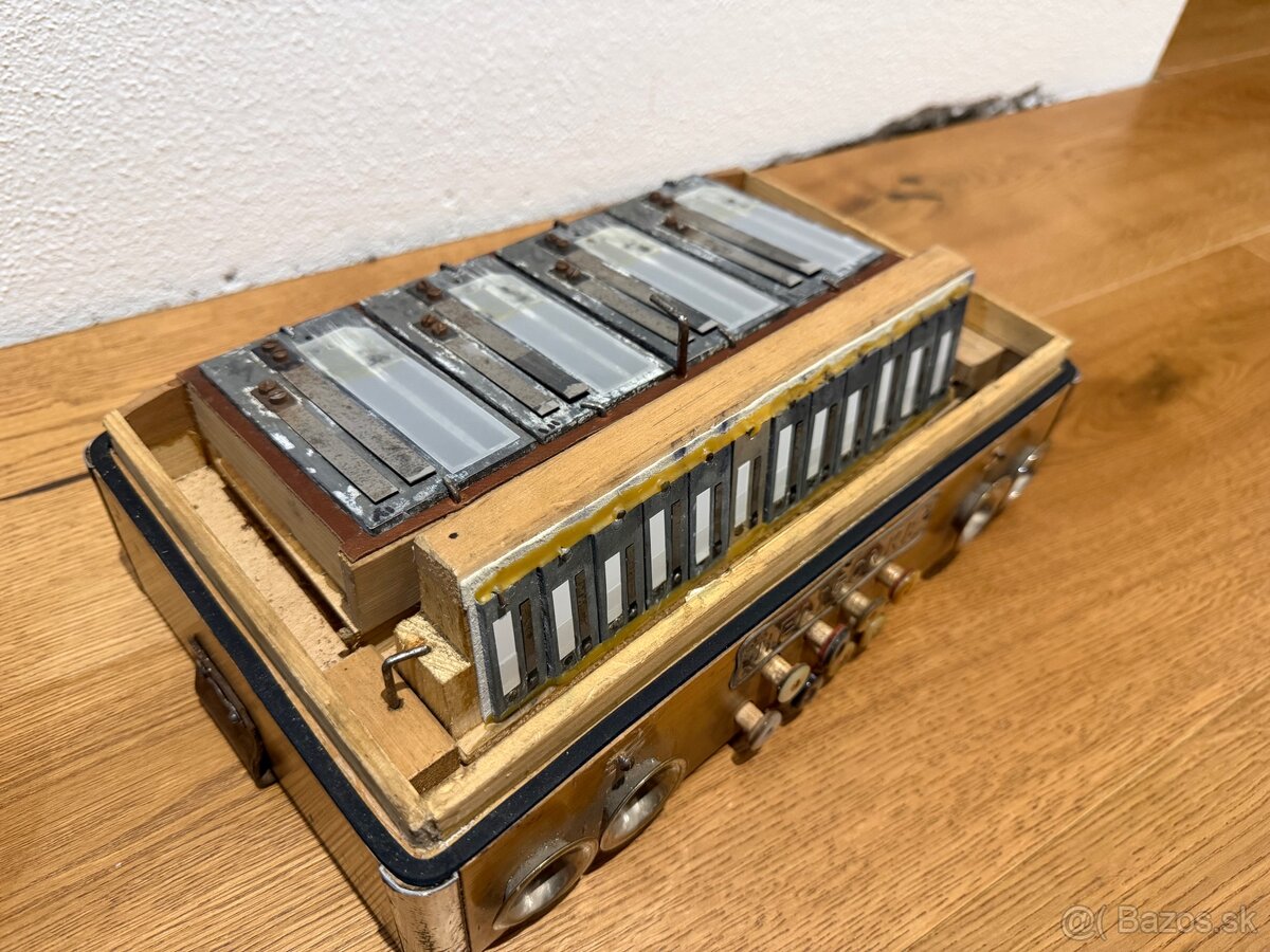 Heligonka Josef Hlaváček Louny - 7