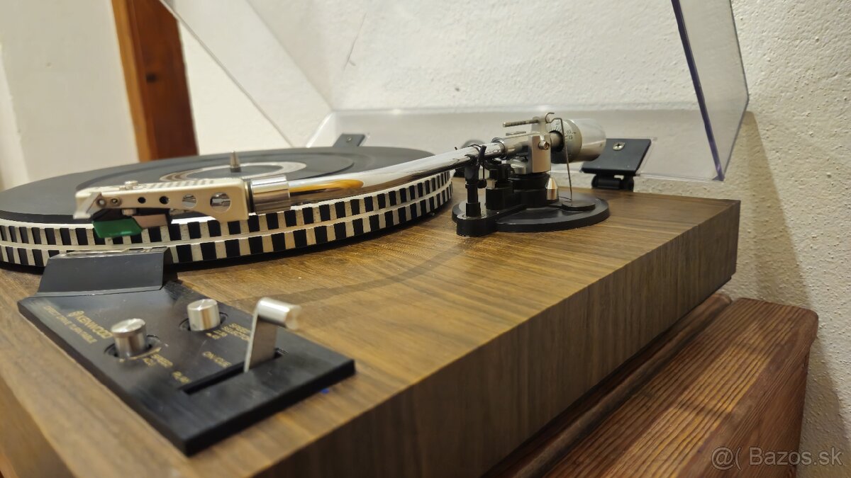 Kenwood KD-2077 Direct Drive - 7